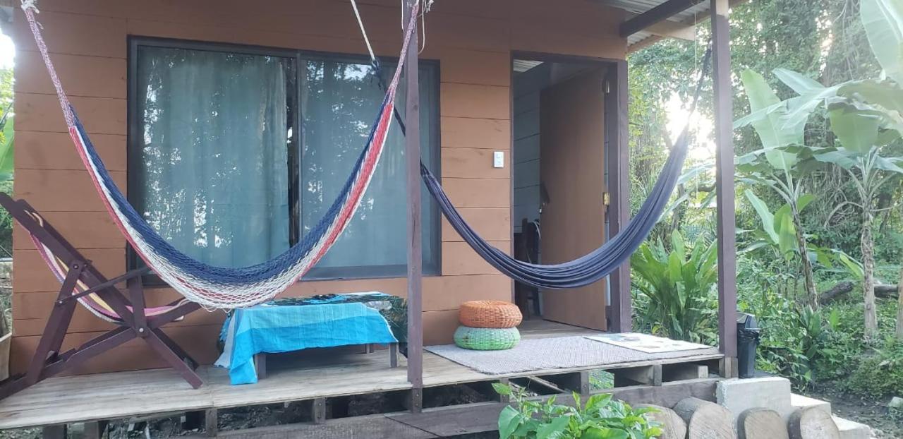 Hostal Cecilia Puerto Viejo de Talamanca ภายนอก รูปภาพ